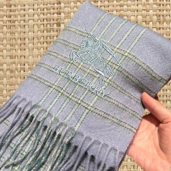 Burberry Scarf - Picture 4 of 4